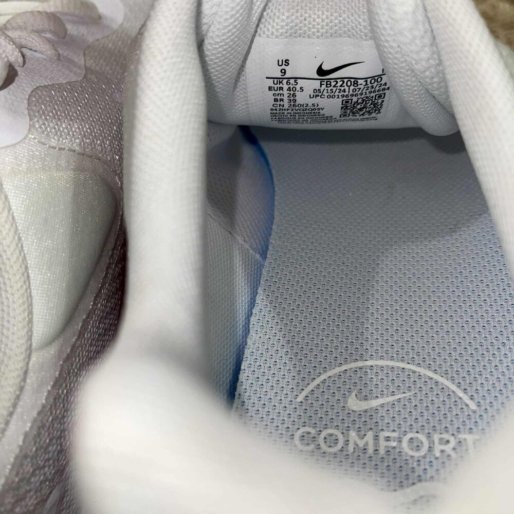 Nike Women's Revolution 7 Road Running Shoes White FB2208-100, Size 9 (New) - Picture 11 of 16